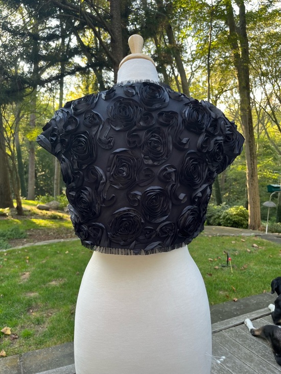 WHBM Elegant Black Floral Bolero Shrug Size M - Picture 9 of 9